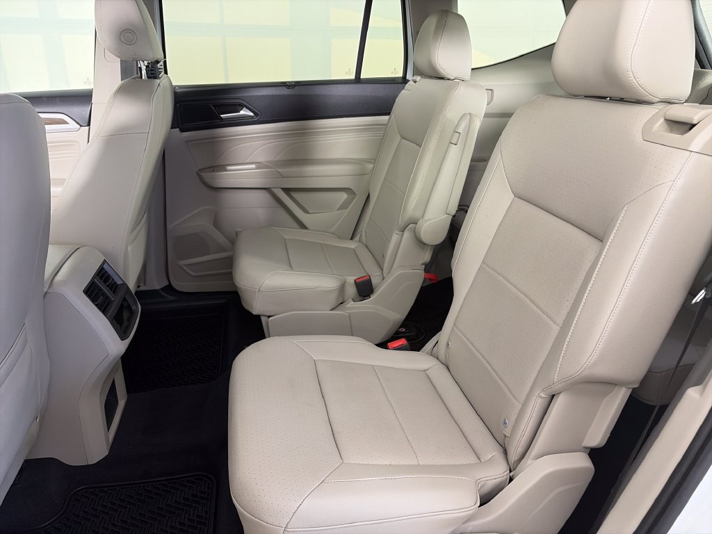 Used 2021 Volkswagen Atlas SEL AWD/4WD image 13