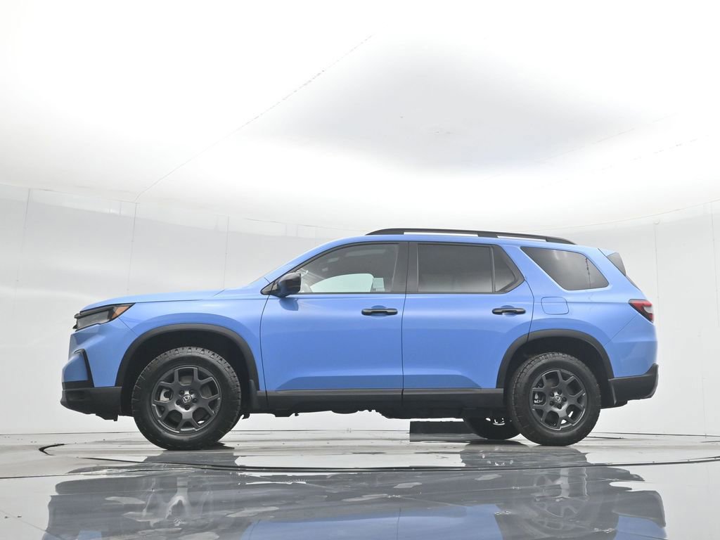 Used 2024 Honda Pilot TrailSport image 24