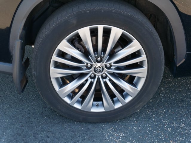 Used 2021 Toyota Highlander Platinum AWD/4WD image 9