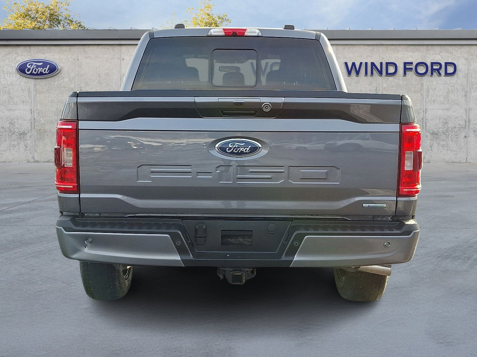 Certified 2022 Ford F150 XLT w/ Equipment Group 302A High image 3