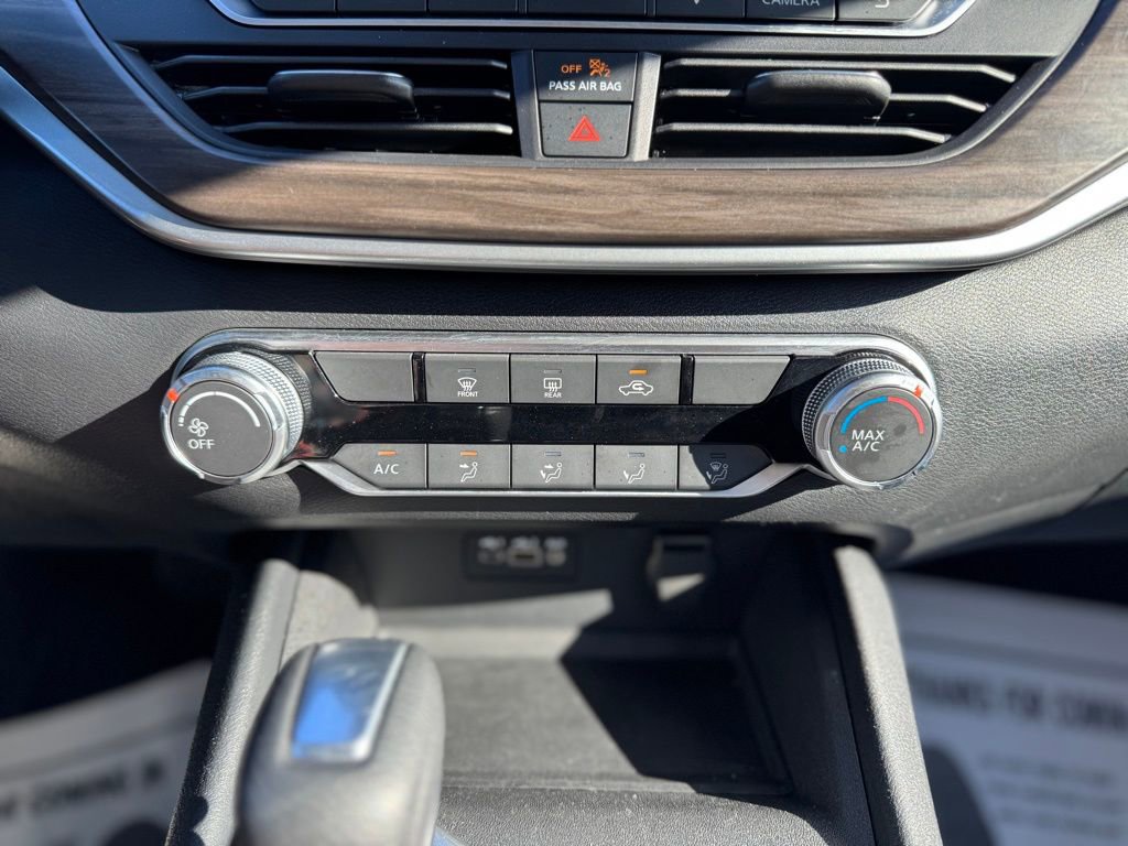 Used 2025 Nissan Altima 2.5 SV AWD/4WD image 22