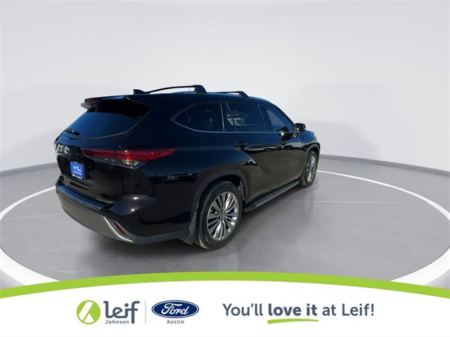 Used 2022 Toyota Highlander Platinum image 11