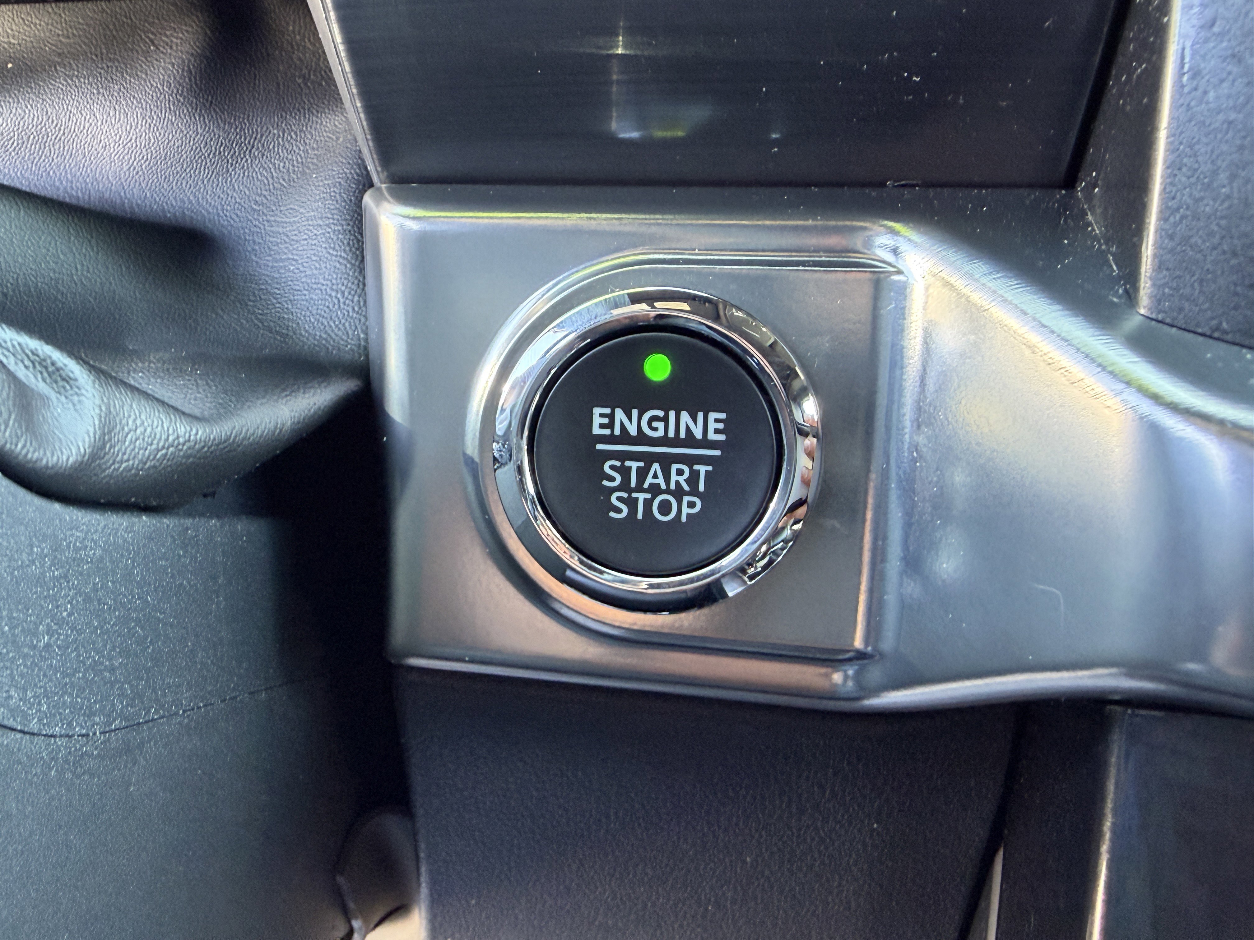 Certified 2023 Ford F150 Lariat w/ Equipment Group 502A High image 18