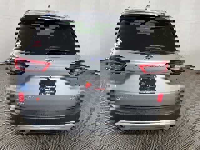 Certified 2023 Ford Escape Platinum image 4