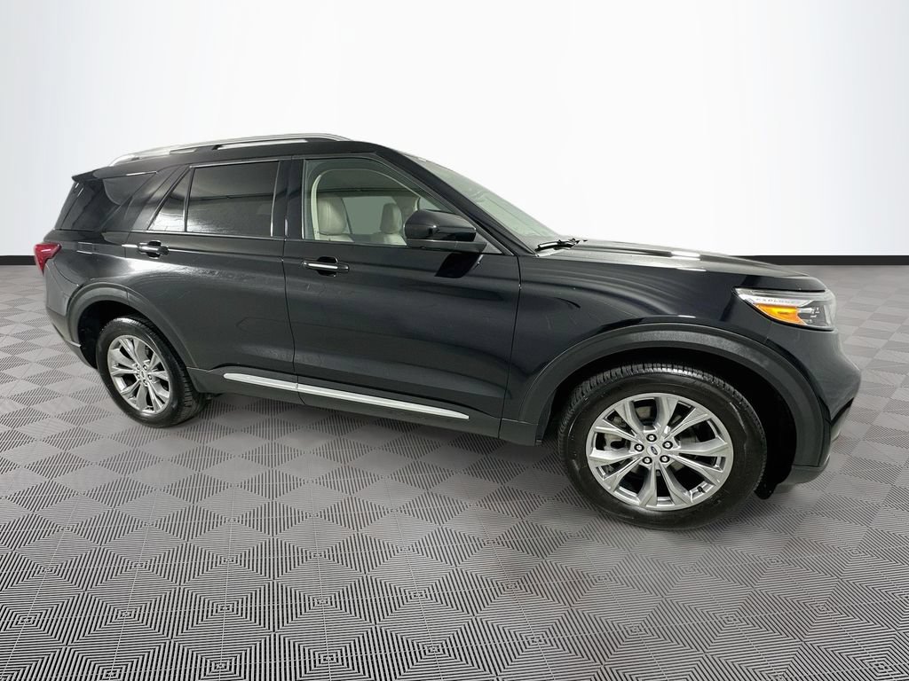 Certified 2023 Ford Explorer Limited AWD/4WD image 8