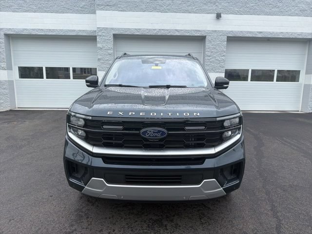 Certified 2025 Ford Expedition Platinum w/ Platinum Ultimate Package AWD/4WD image 10