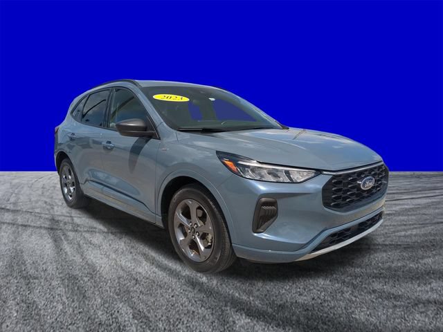 Certified 2023 Ford Escape ST-Line w/ Tech Pack #1 FWD image 2