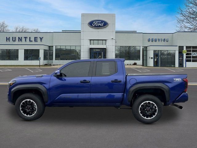 Used 2025 Toyota Tacoma TRD Off-Road w/ TRD Off Road Upgrade Package AWD/4WD image 6