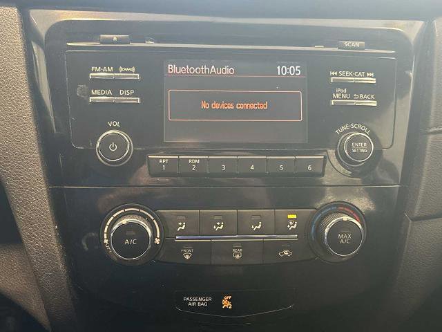 Used 2017 Nissan Rogue S image 12