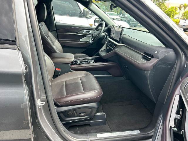 Certified 2026 Ford Explorer Platinum RWD image 38