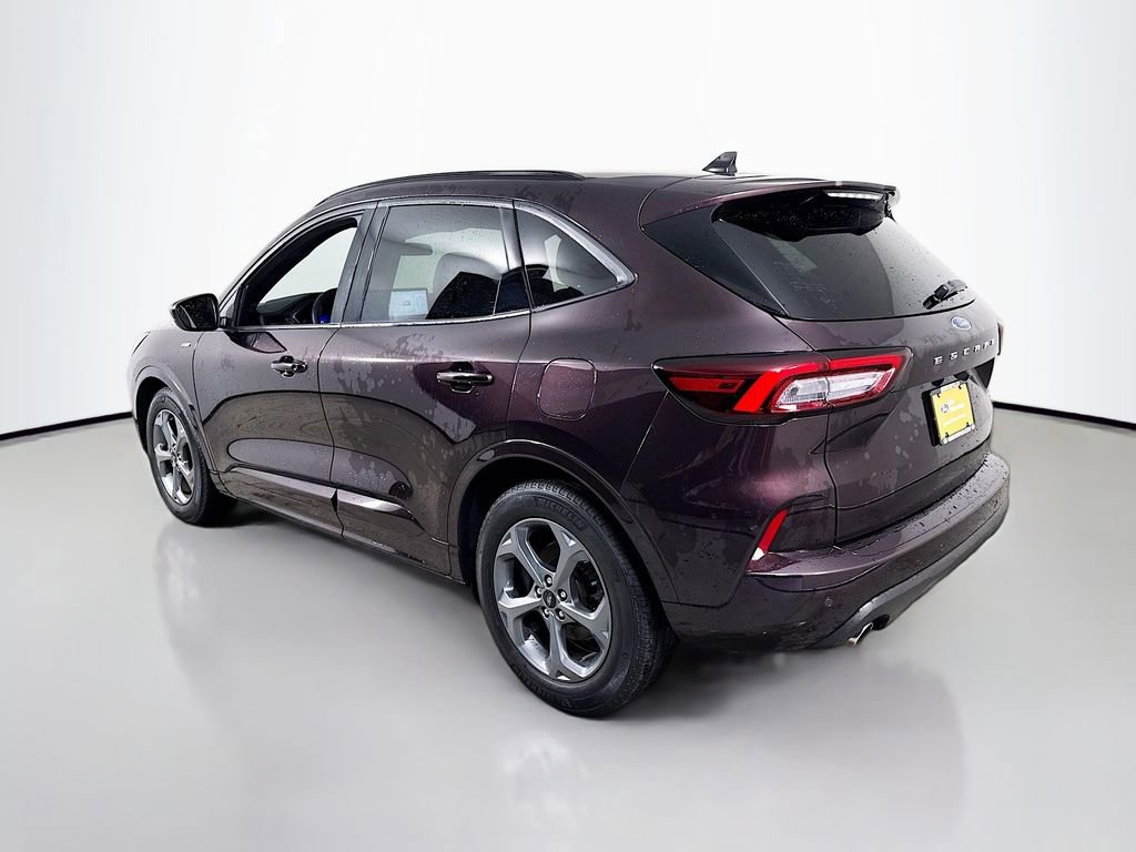 Certified 2023 Ford Escape ST-Line w/ Tech Pack #1 FWD image 11