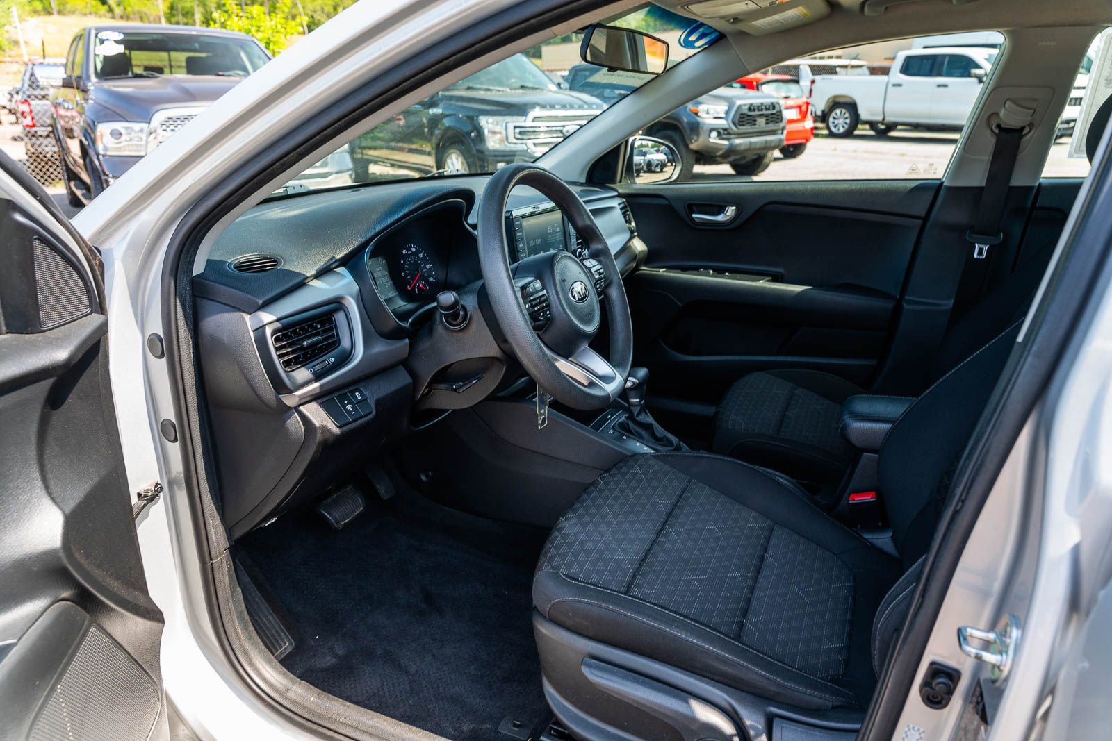 Used 2019 Kia Rio S FWD image 17