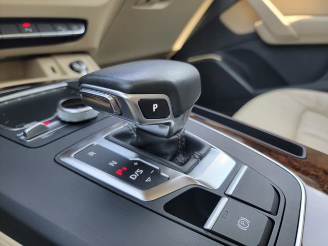 Used 2018 Audi Q5 2.0T Premium Plus AWD/4WD image 29