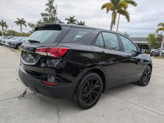 Used 2024 Chevrolet Equinox LS w/ Midnight Edition image 4