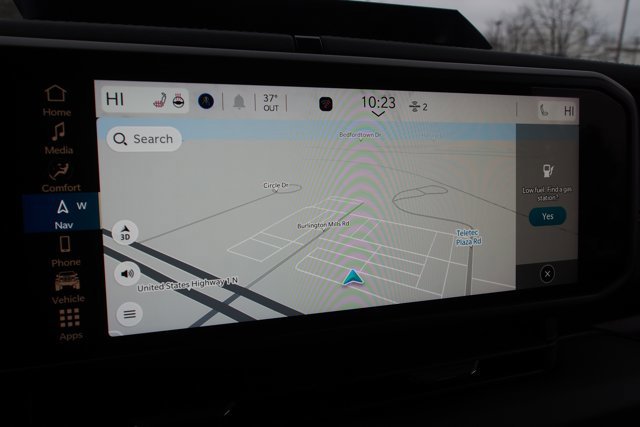 Used 2024 Jeep Wrangler Unlimited Sahara w/ Technology Group image 29