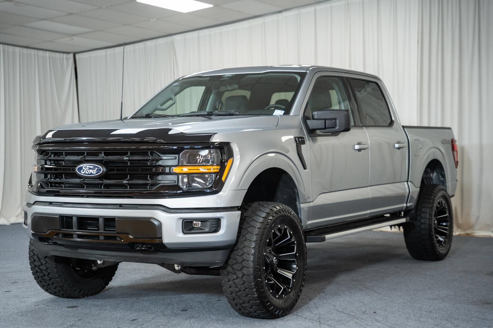 Certified 2025 Ford F150 XLT w/ Equipment Group 301A Standard AWD/4WD image 3
