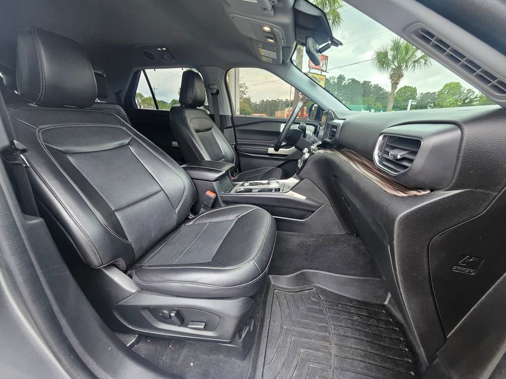 Certified 2022 Ford Explorer Limited AWD/4WD image 27