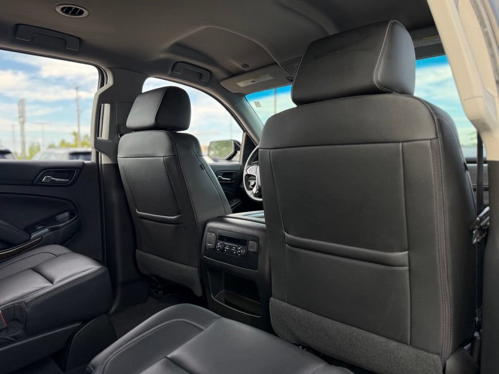 Used 2019 Chevrolet Tahoe LT w/ Luxury Package AWD/4WD image 19