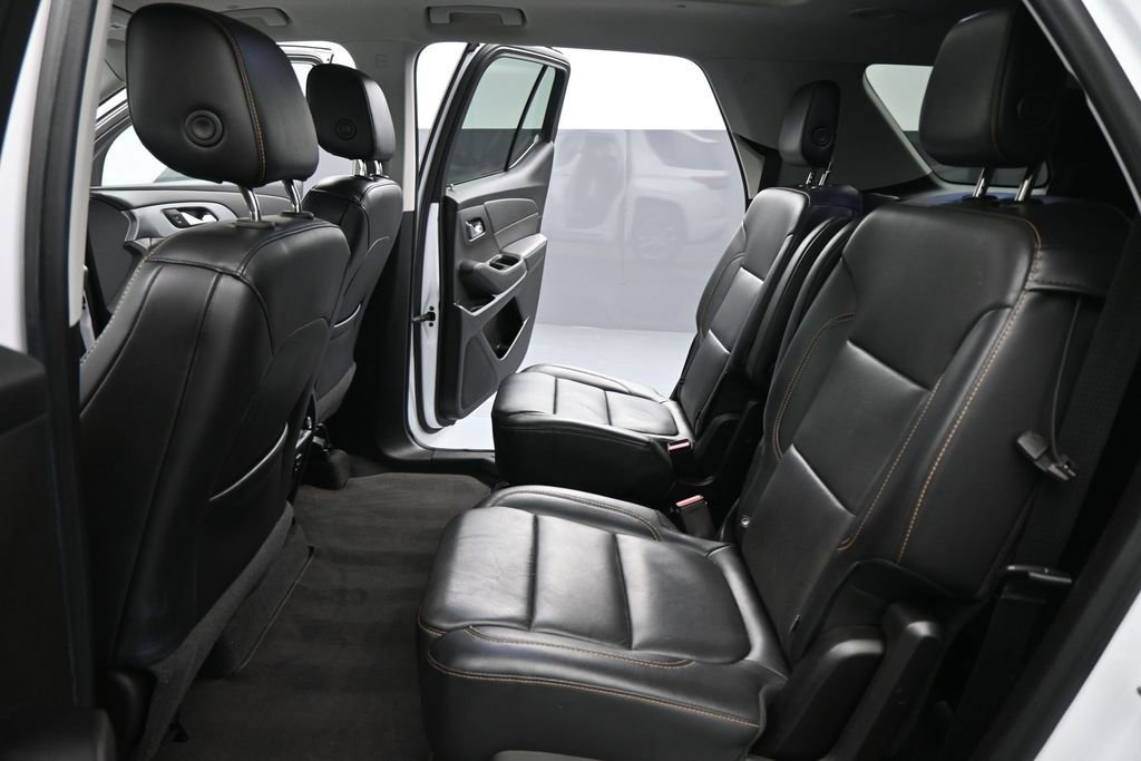 Used 2018 Chevrolet Traverse Premier w/ Driver Confidence II Package FWD image 18