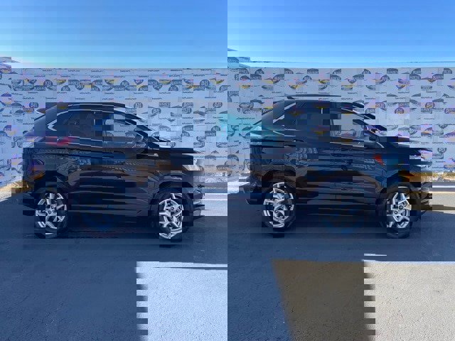 Certified 2023 Ford Edge SEL image 2