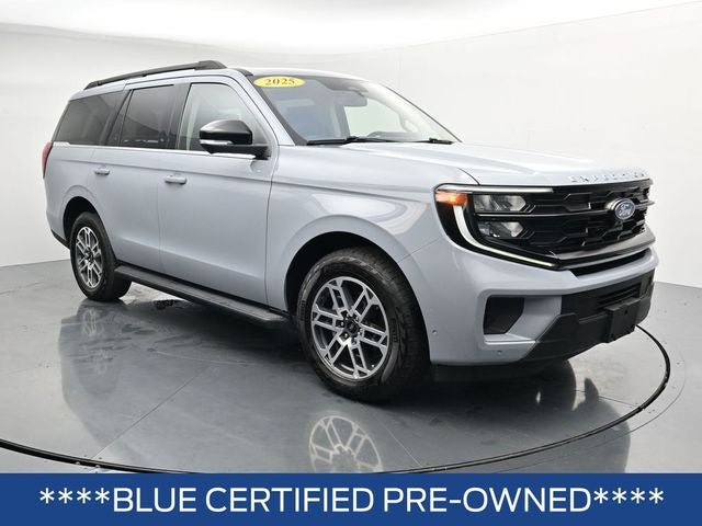 Certified 2025 Ford Expedition Active AWD/4WD image 2