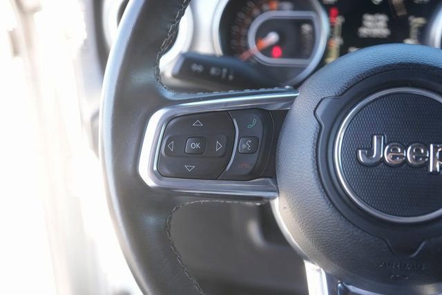 Used 2022 Jeep Gladiator Overland w/ Auxiliary Switch Group image 22