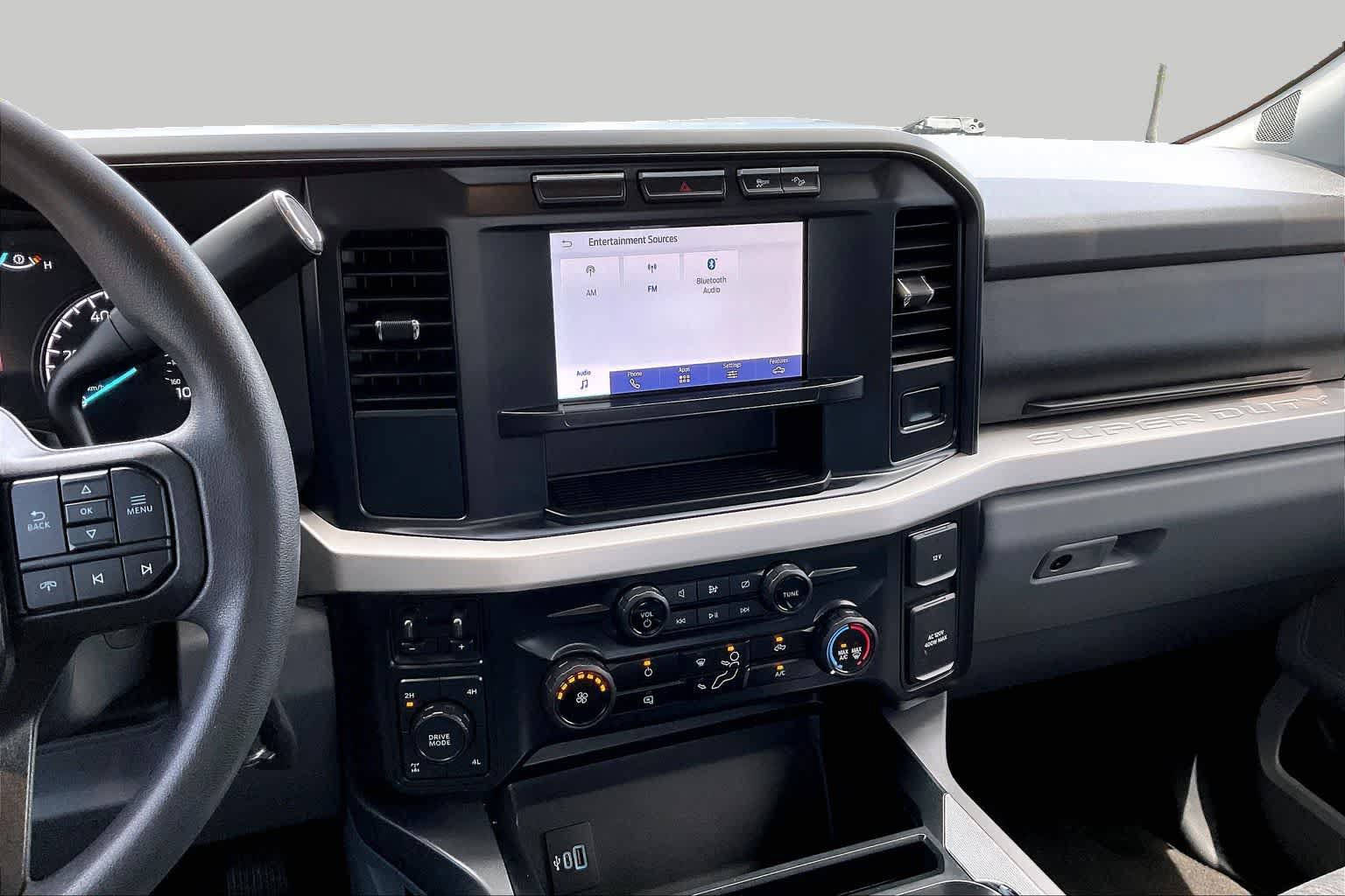 Certified 2024 Ford F250 XLT w/ FX4 Off-Road Package AWD/4WD image 7