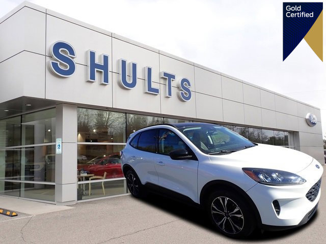 Certified 2022 Ford Escape SE w/ SE Sport Appearance Package image 1