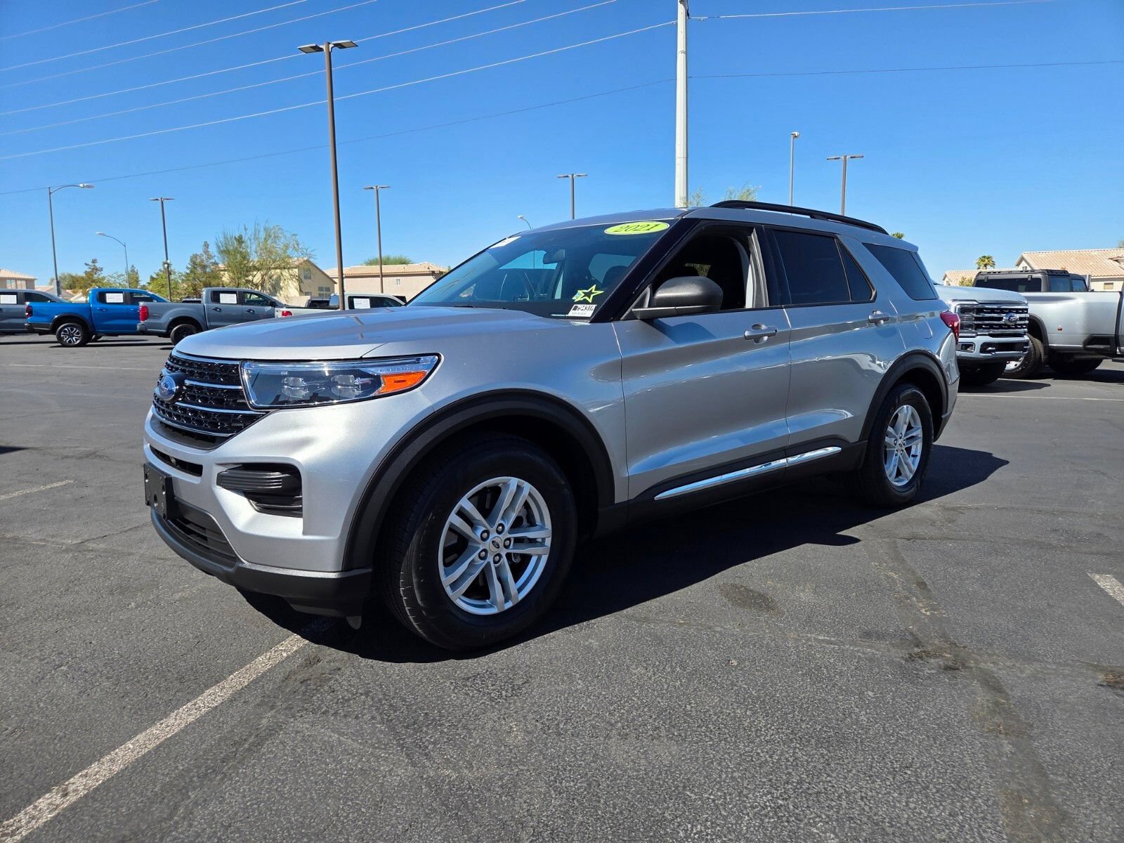 Certified 2021 Ford Explorer XLT RWD image 2