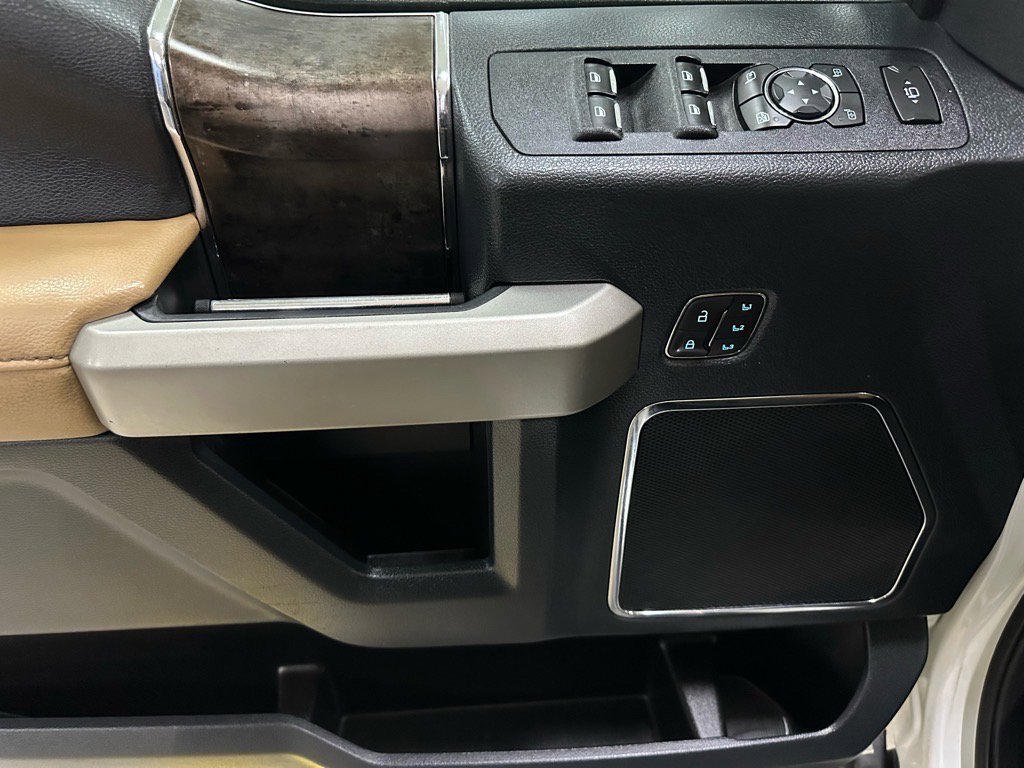 Certified 2022 Ford F250 Lariat w/ Chrome Package image 19