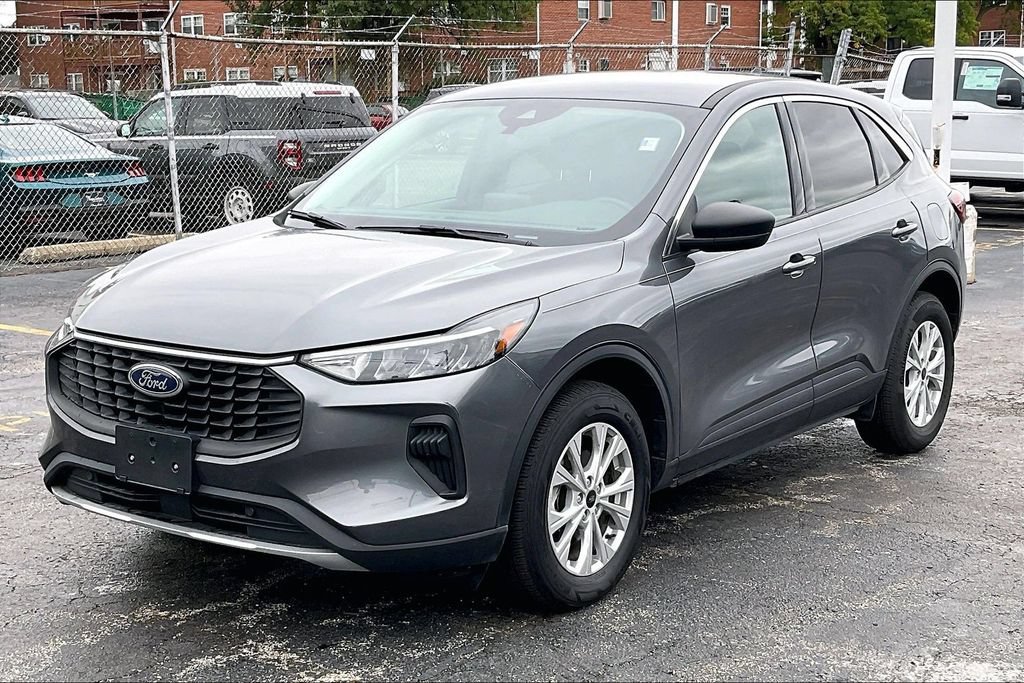 Certified 2023 Ford Escape Active AWD/4WD image 11