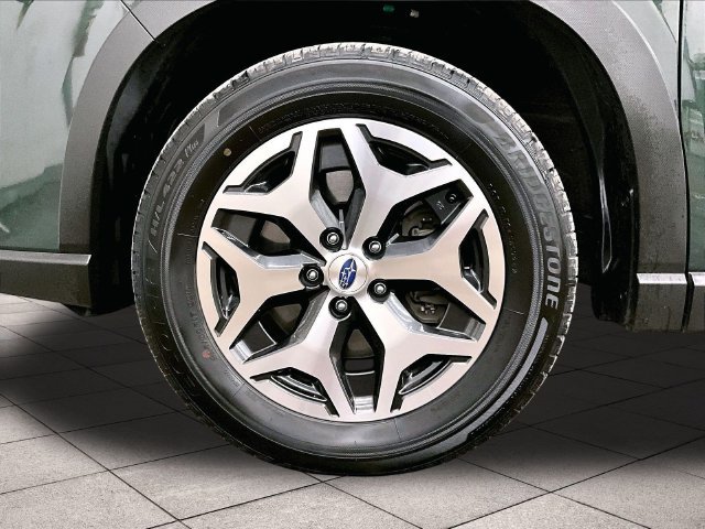 Used 2023 Subaru Forester Premium AWD/4WD image 8