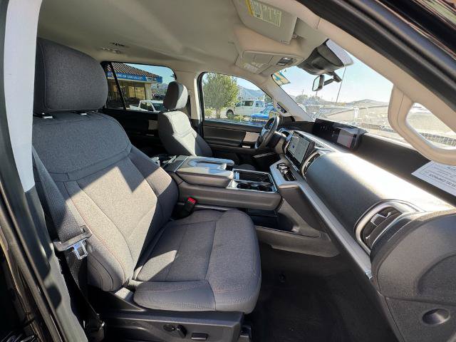 Certified 2025 Ford Expedition Active AWD/4WD image 31