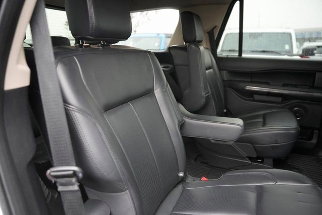 Certified 2023 Ford Expedition XLT image 18