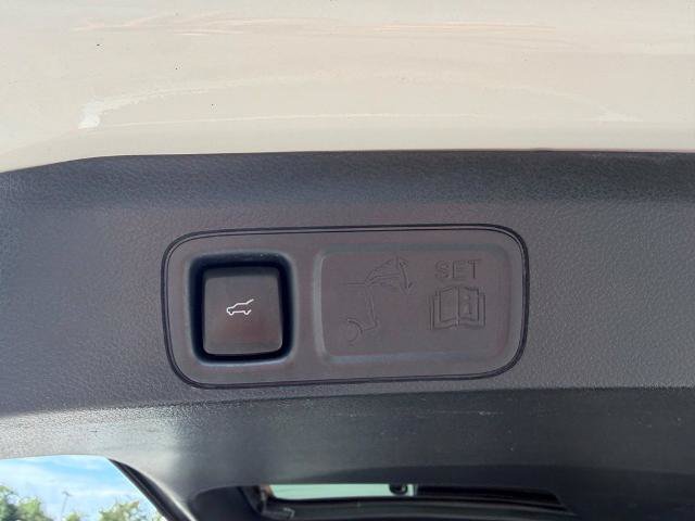 Certified 2024 Ford Expedition Limited AWD/4WD image 7
