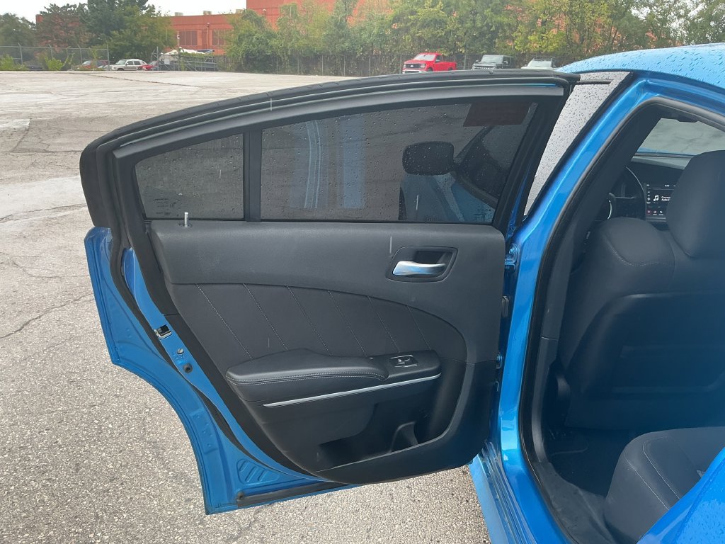 Used 2023 Dodge Charger GT w/ Technology Group RWD image 17