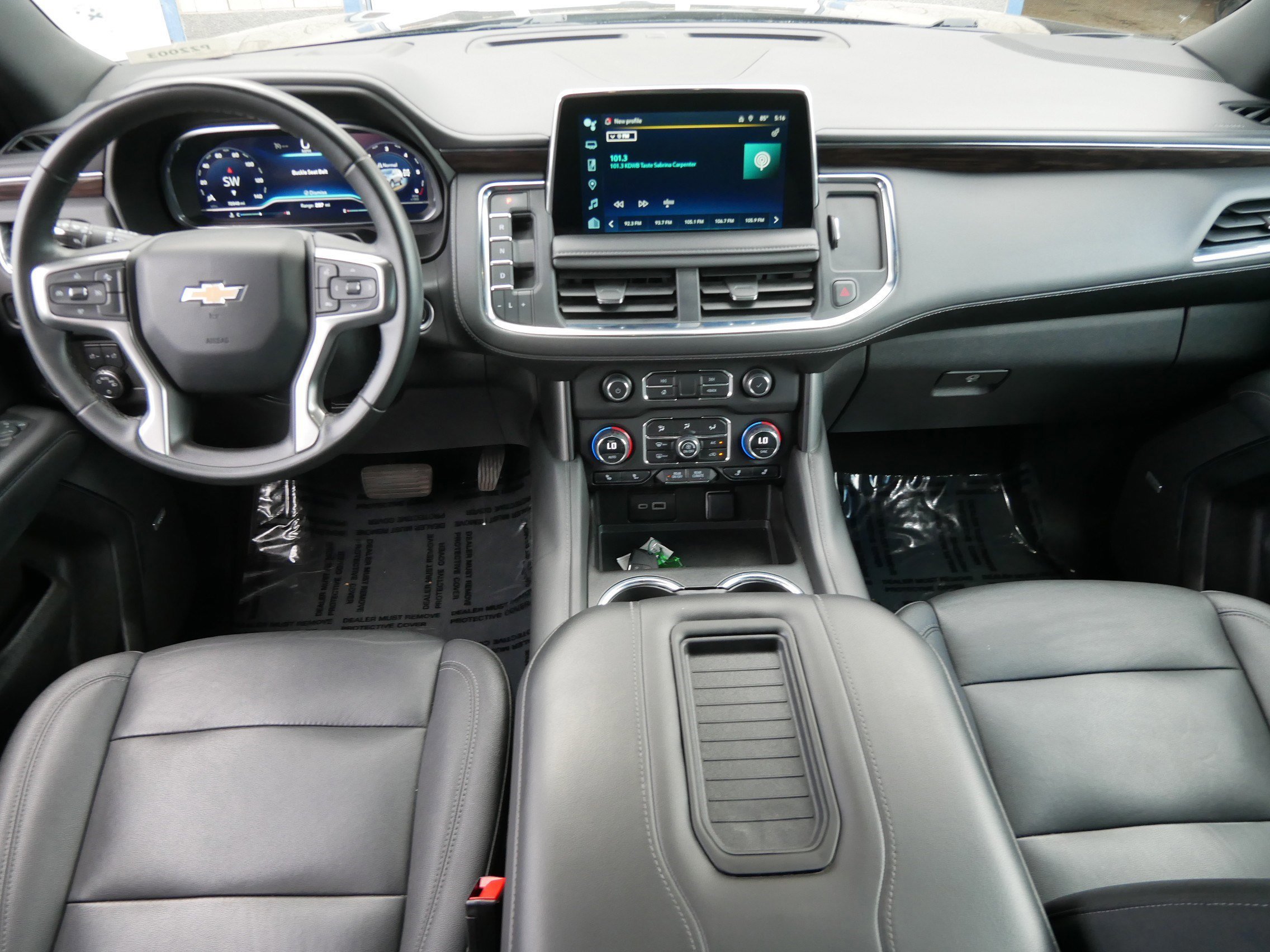 Used 2023 Chevrolet Tahoe LT image 10