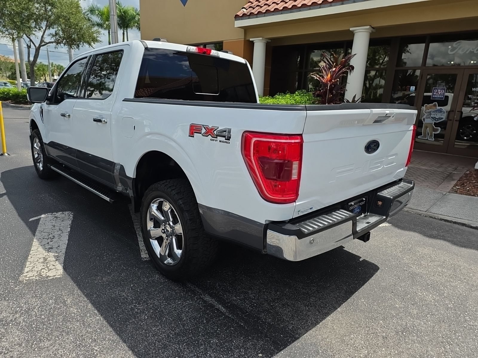 Certified 2022 Ford F150 XLT w/ Equipment Group 302A High AWD/4WD image 3