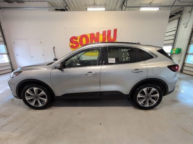 Certified 2023 Ford Escape Platinum image 2