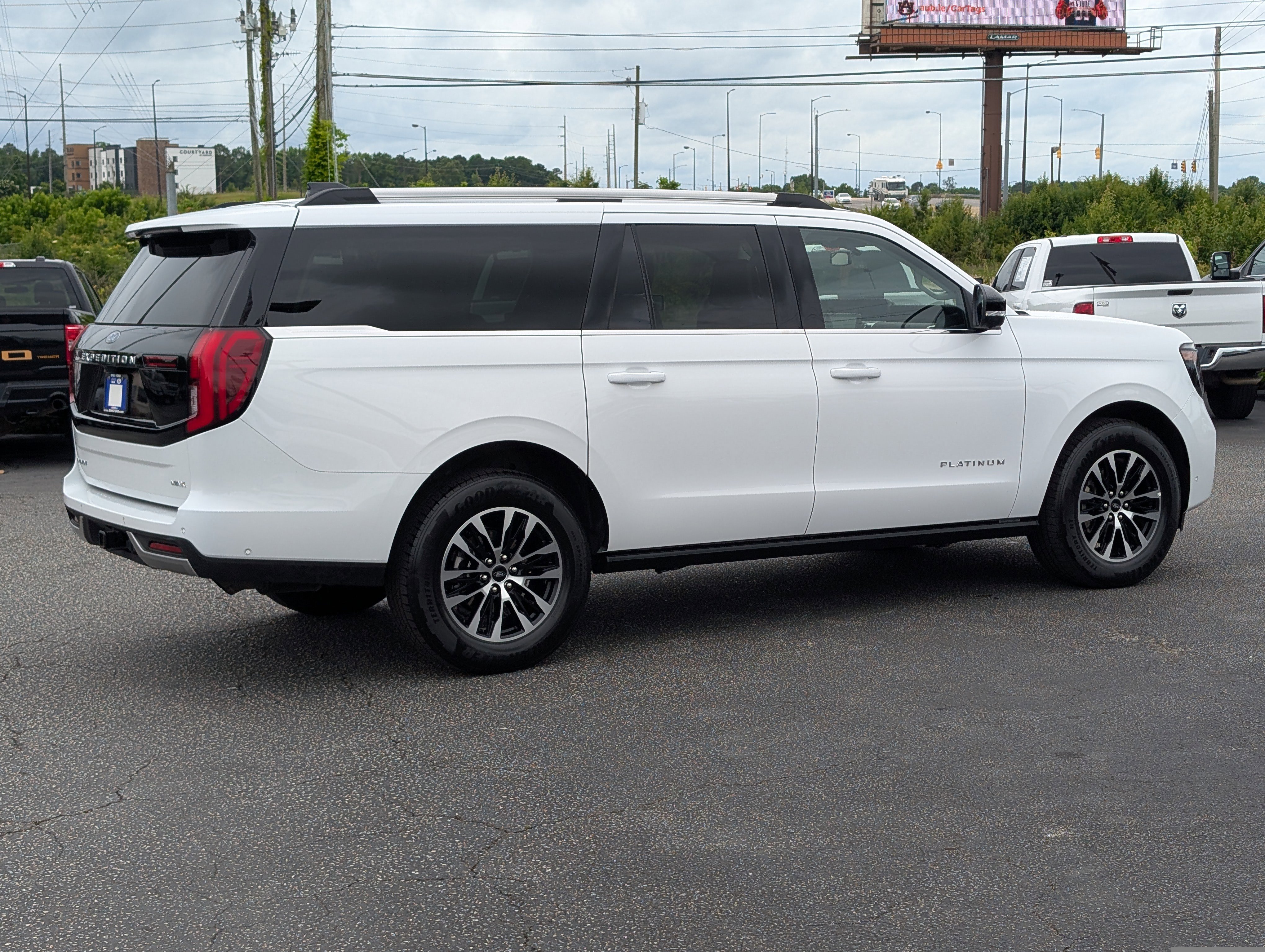 Certified 2025 Ford Expedition Max Platinum AWD/4WD image 8