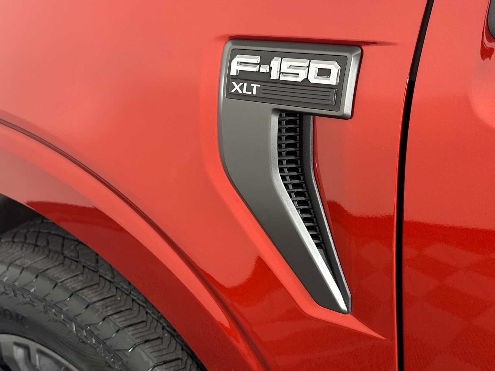 Certified 2023 Ford F150 XLT w/ Equipment Group 302A High AWD/4WD image 15
