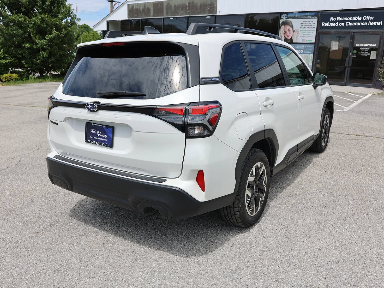 Used 2025 Subaru Forester Premium AWD/4WD image 7