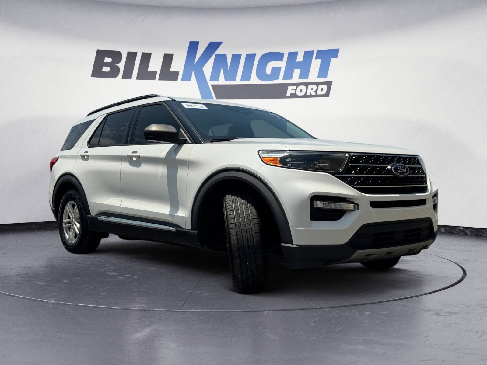 Certified 2020 Ford Explorer XLT w/ Equipment Group 202A RWD image 7