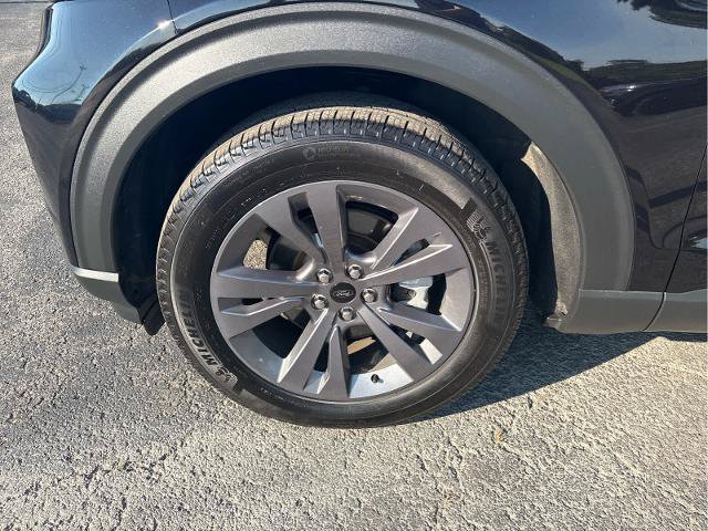Certified 2024 Ford Explorer XLT w/ Equipment Group 202A AWD/4WD image 11