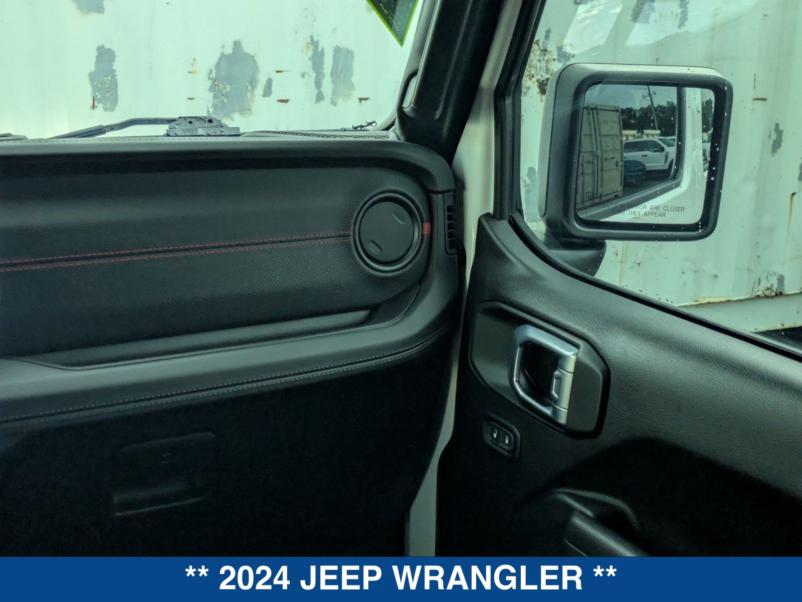 Used 2024 Jeep Wrangler Unlimited Rubicon AWD/4WD image 18