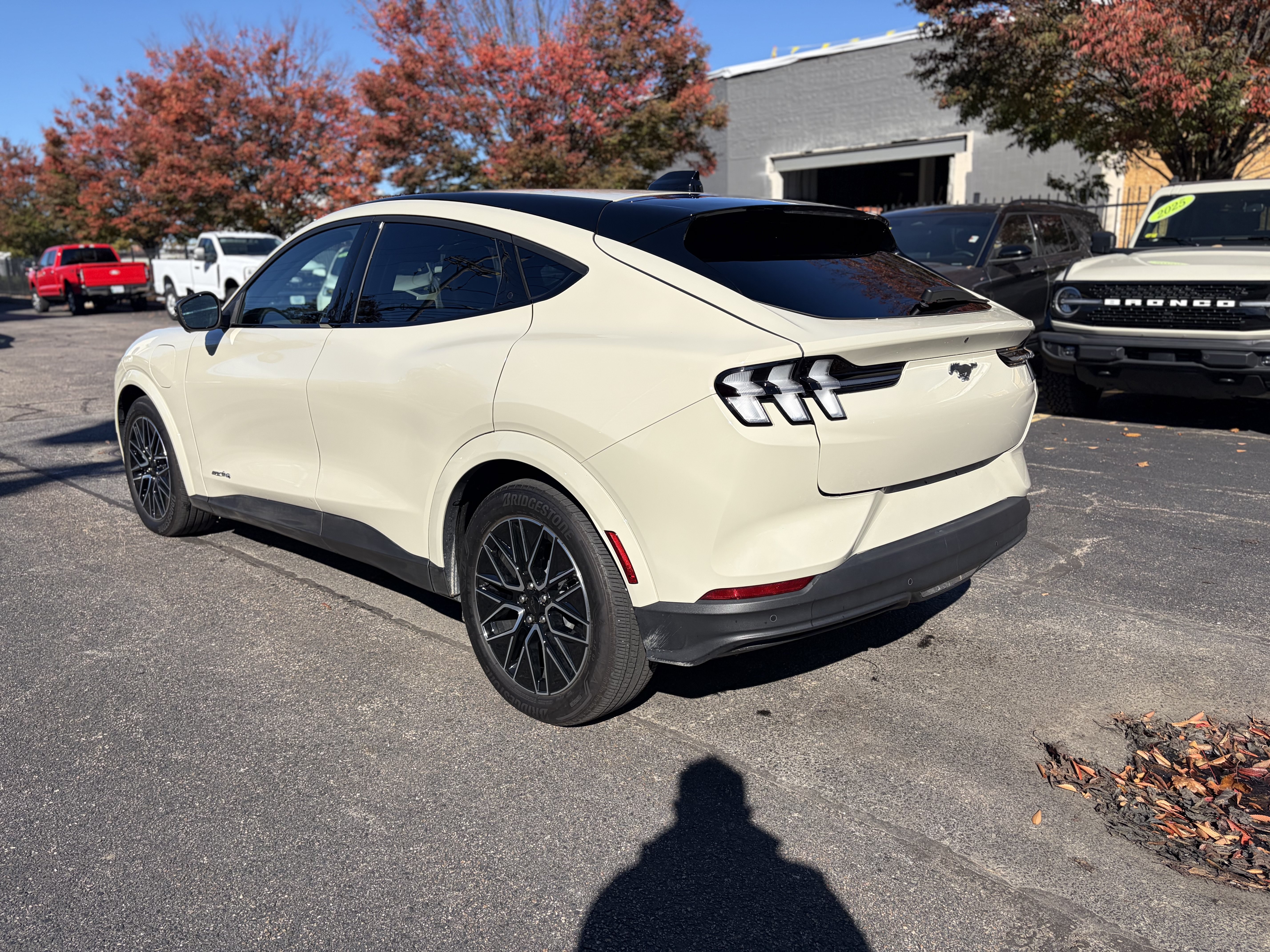 Certified 2025 Ford Mustang Mach-E Premium AWD/4WD image 7