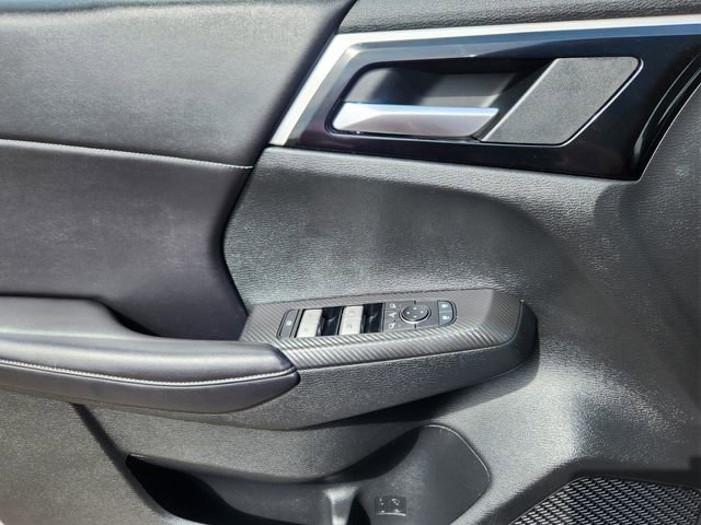 Used 2023 Mitsubishi Outlander SE AWD/4WD image 11