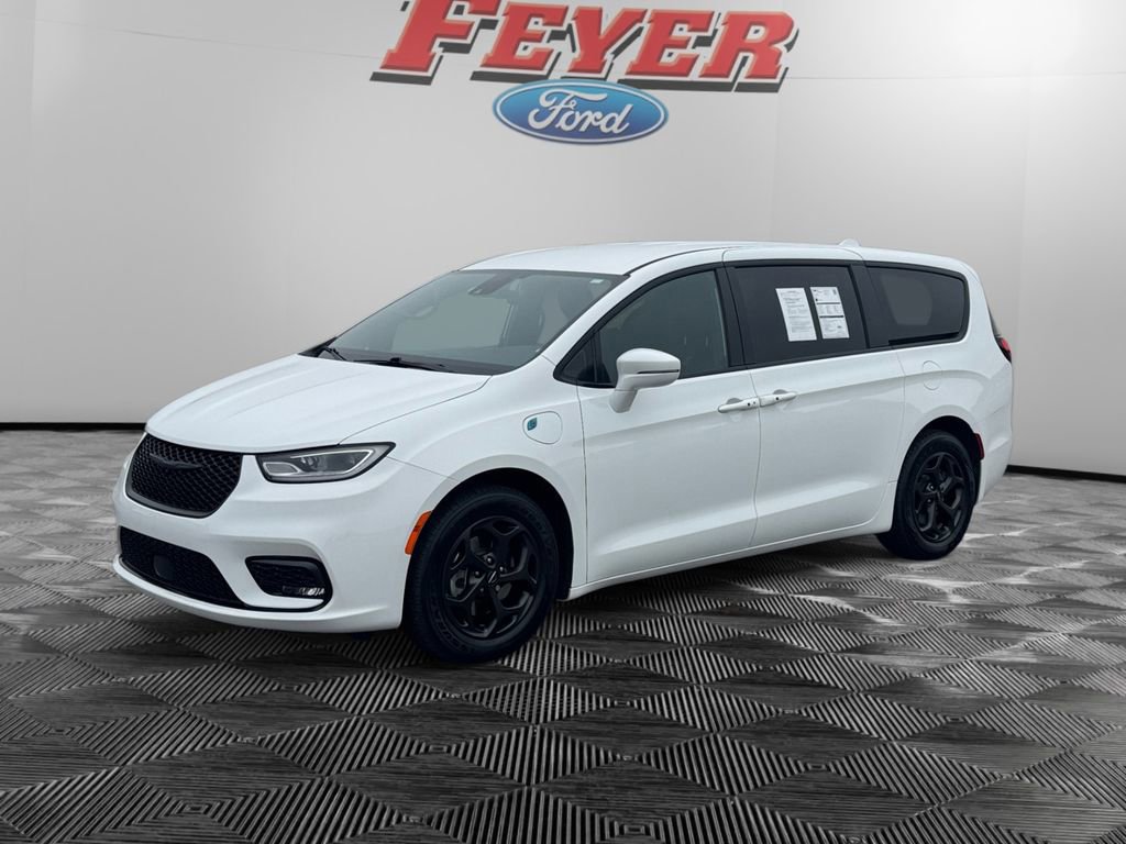 Used 2022 Chrysler Pacifica Touring-L w/ S Appearance Package image 7