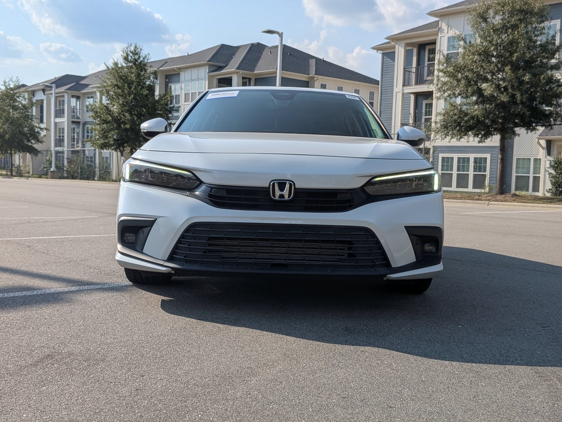 Used 2022 Honda Civic Touring image 9