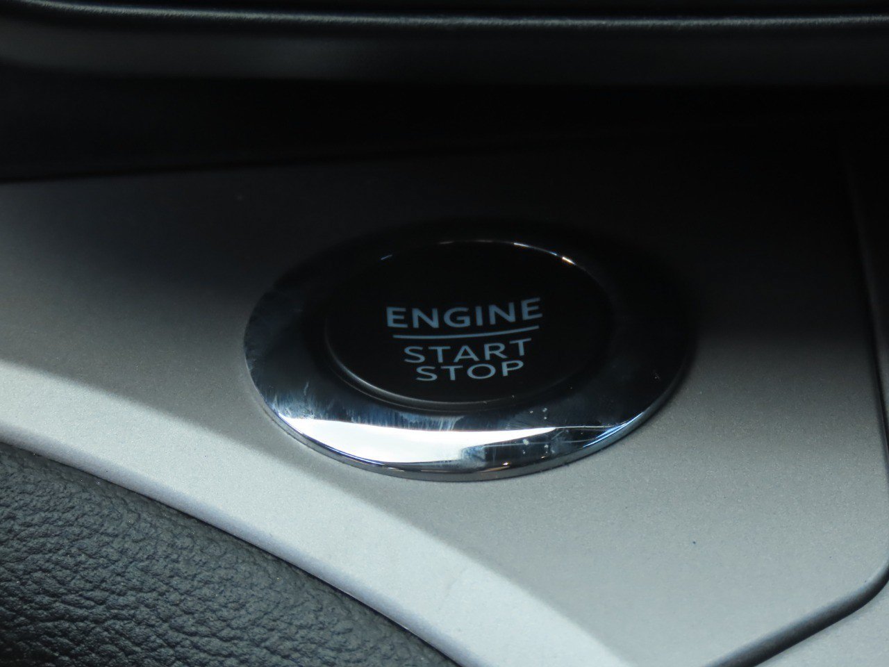 Certified 2023 Ford Explorer XLT RWD image 31